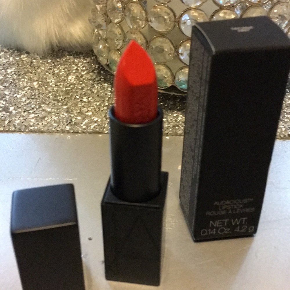 NARS Audacious Lipstick 💄 -NIB